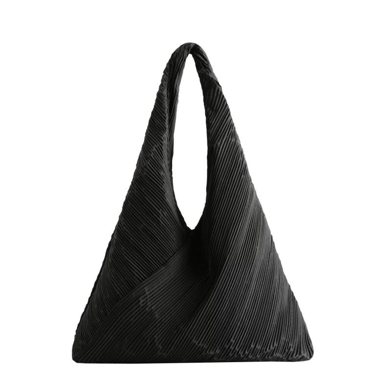 Luxury Bags 2026 Trends - Modna torba damska 2026 z efektem