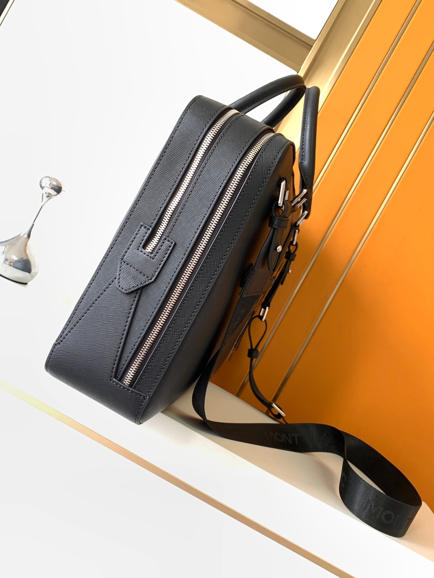 Luksusowe męskie torby z uchwy – Luxury Bags For School recenzja i cena