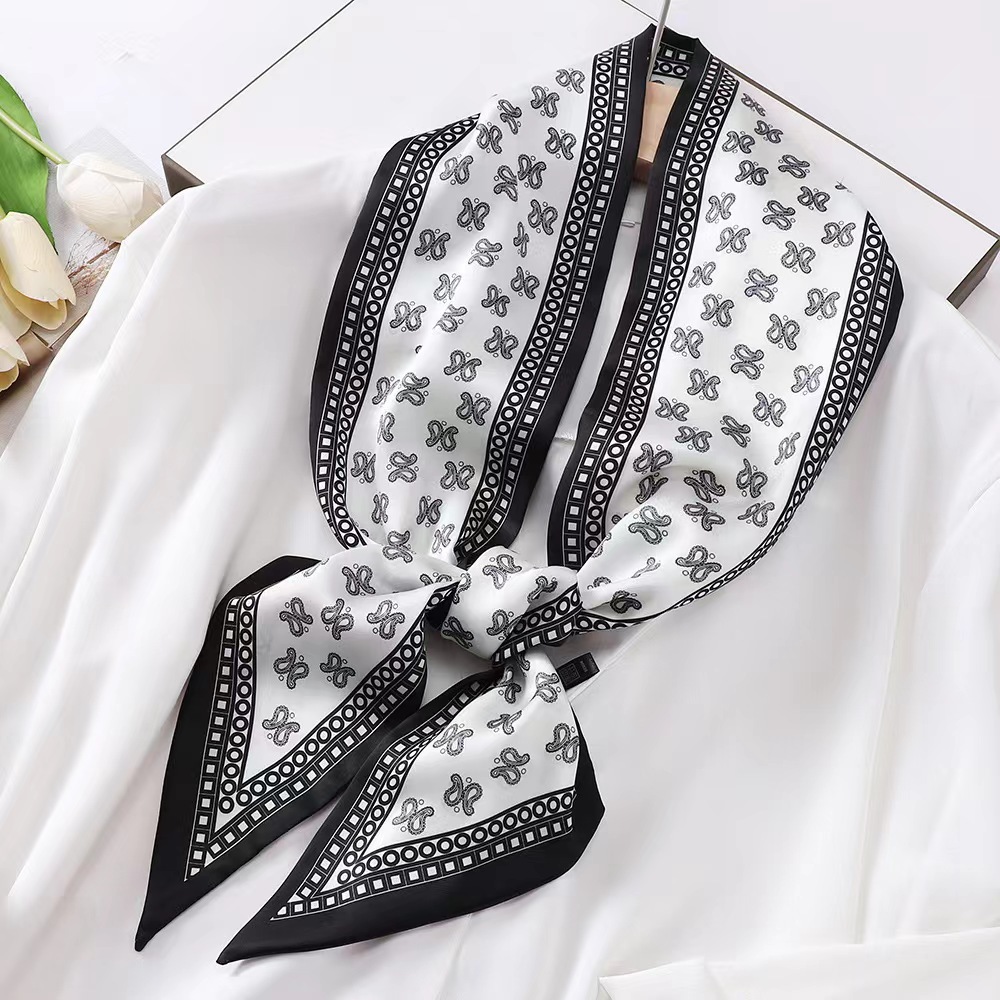Luksusowa jedwabna apaszka dam – Luxury Bags Expensive recenzja i cena