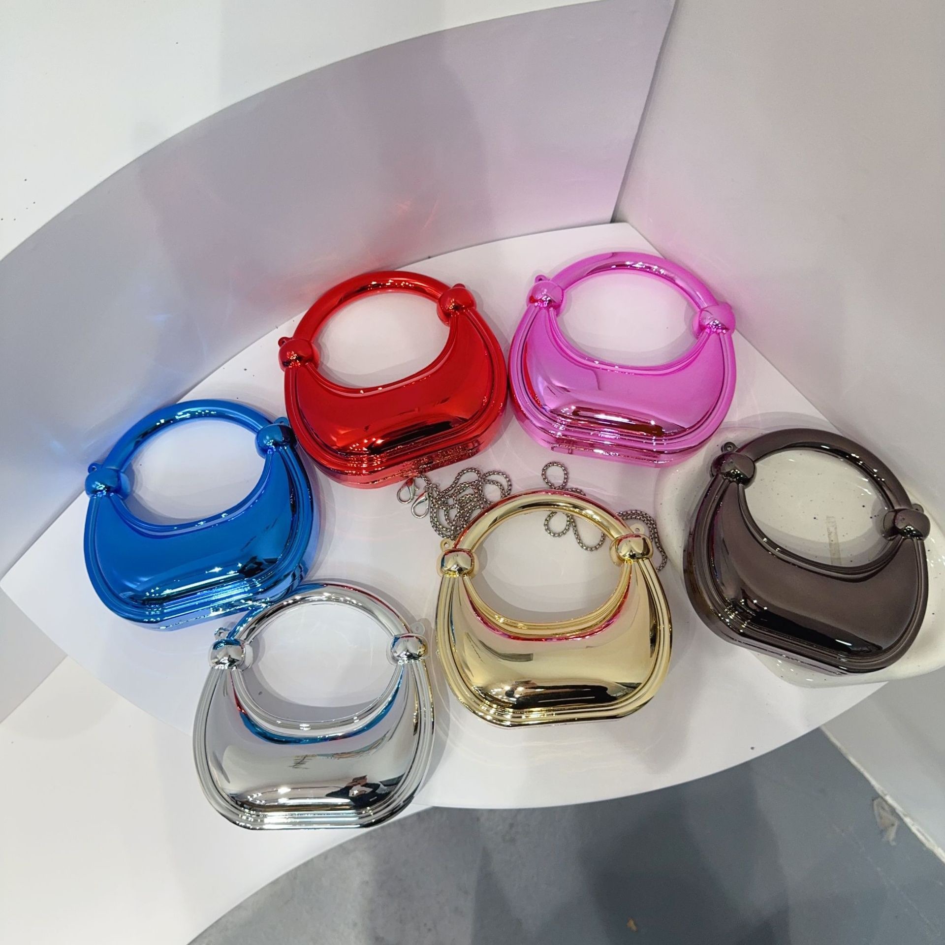 Mini złota torebka wieczorowa  – Luxury Bags Expensive recenzja i cena